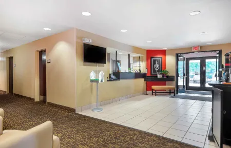 Lobby and Guest Check-in