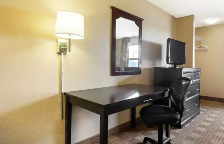 Studio Suite - 2 Queen Beds