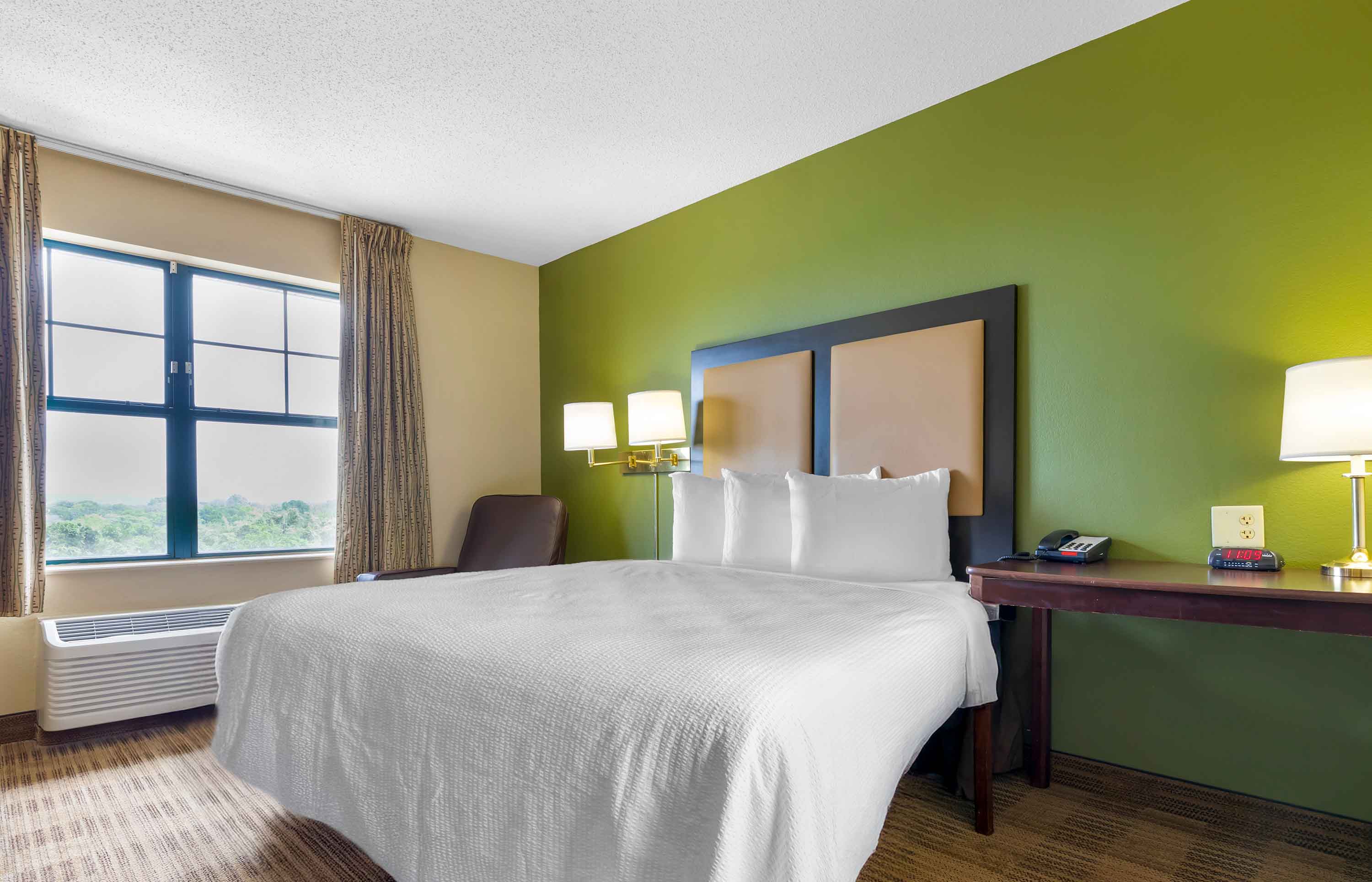 Studio Suite - 1 King Bed