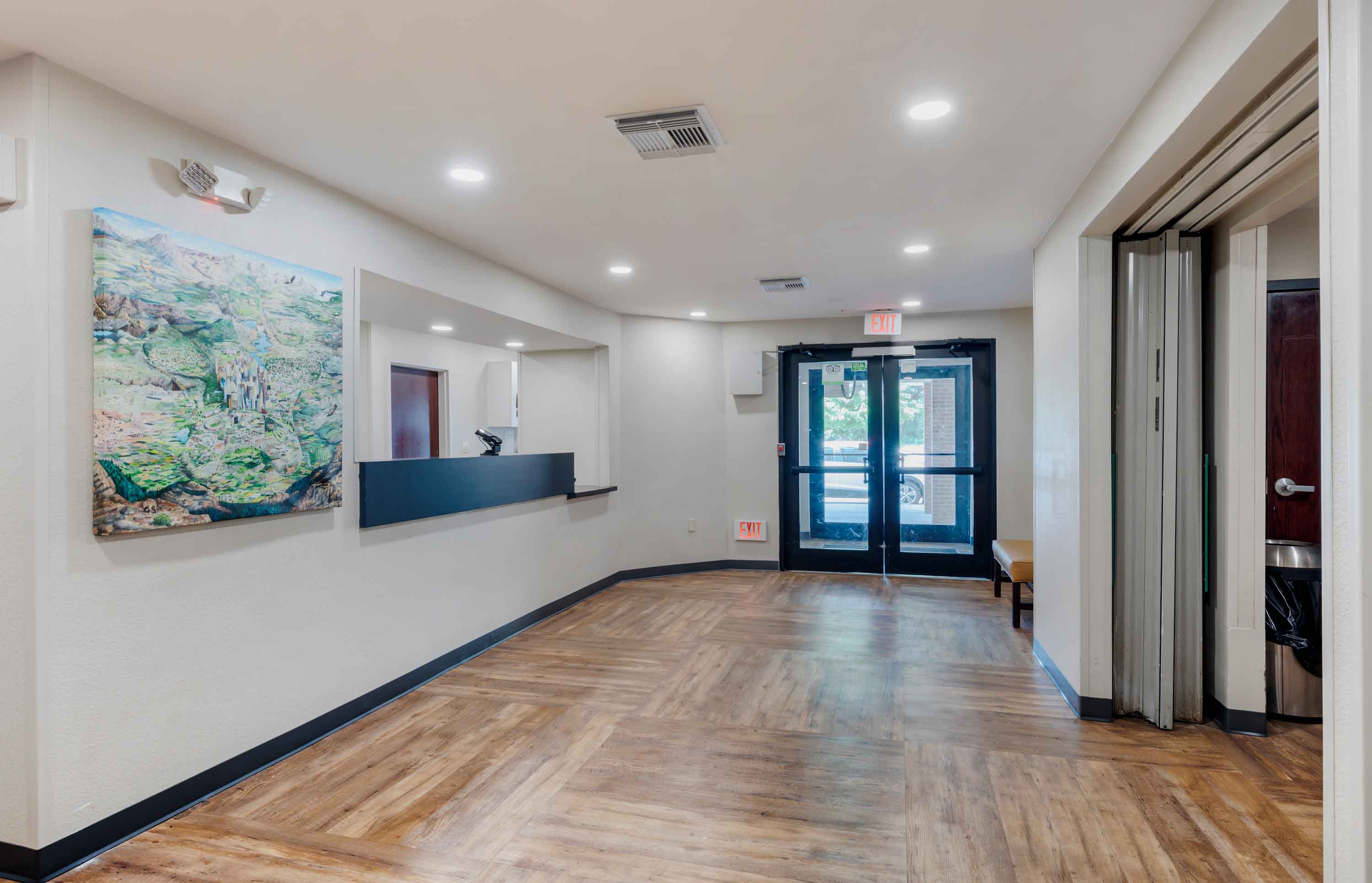 Lobby and Guest Check-in