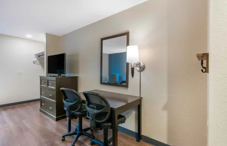 Studio Suite - 1 King Bed