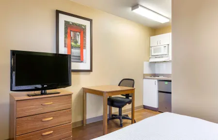 Studio Suite - 1 Full Bed