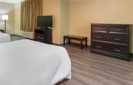 Deluxe Studio - 2 Full Beds